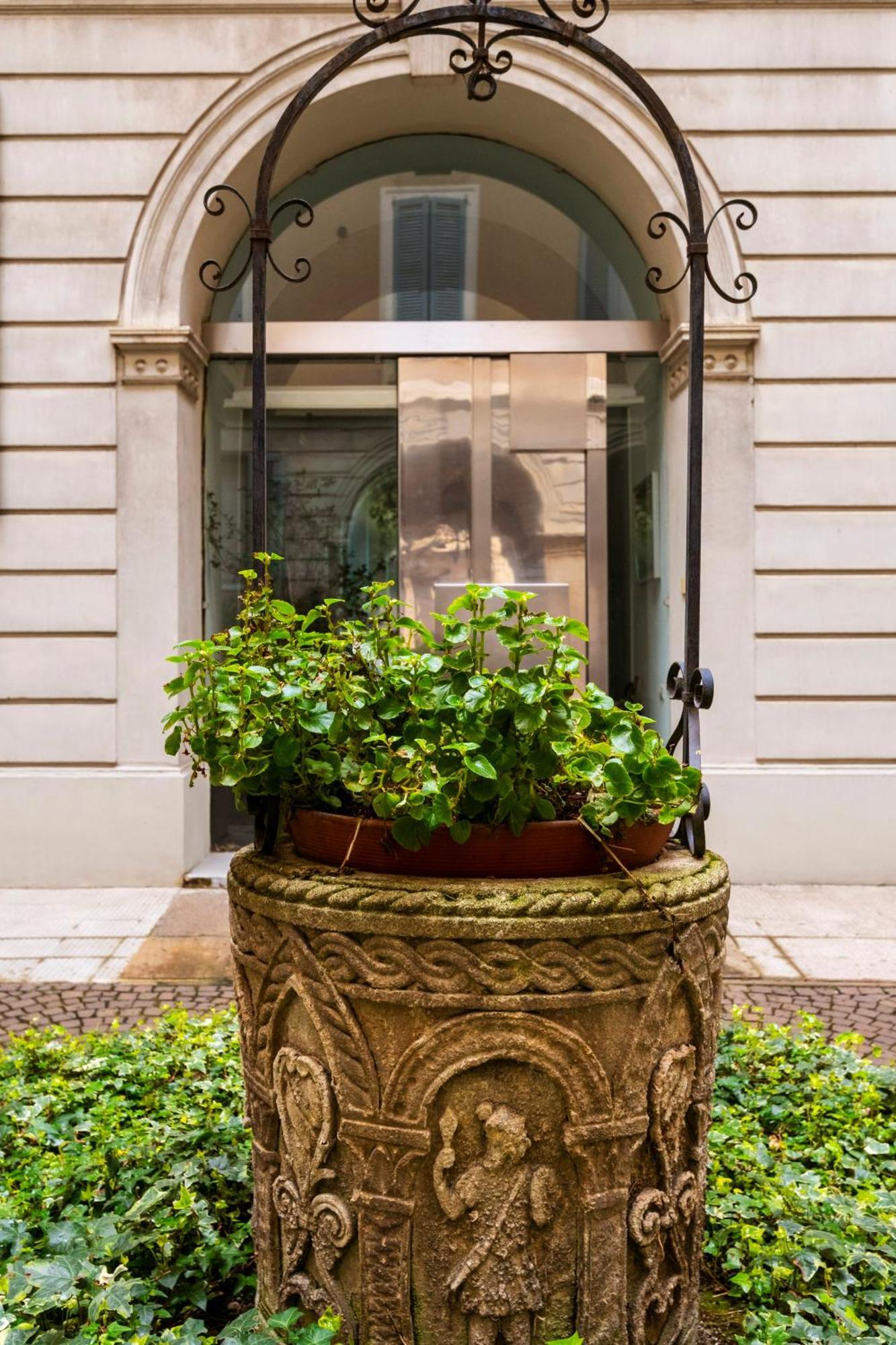 Real Jewel In Milano Cadorna Apartment Exterior foto
