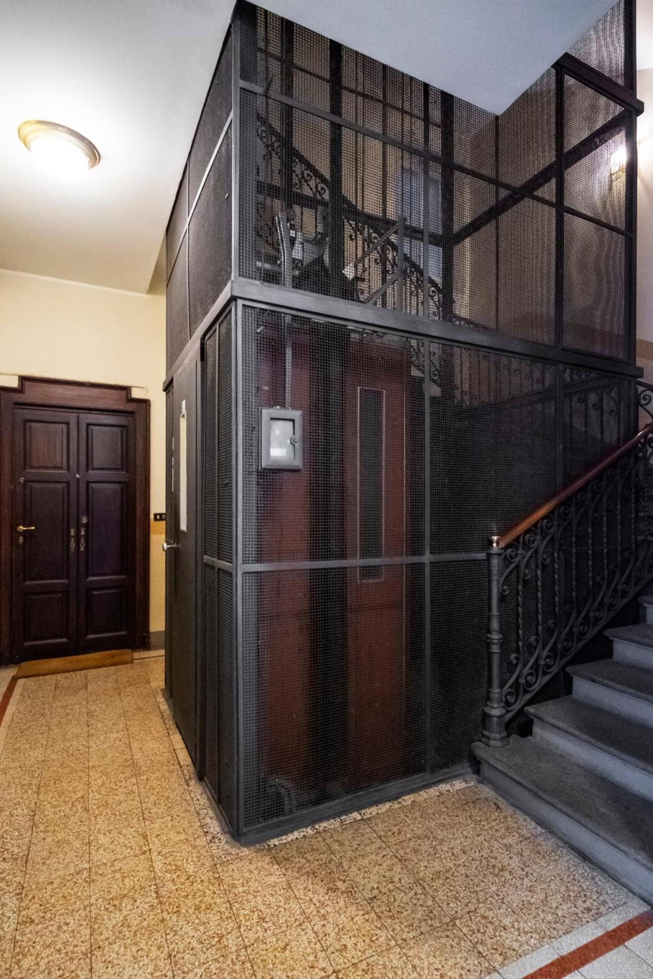 Real Jewel In Milano Cadorna Apartment Exterior foto